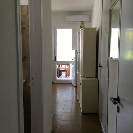 Ambriola Apartament *